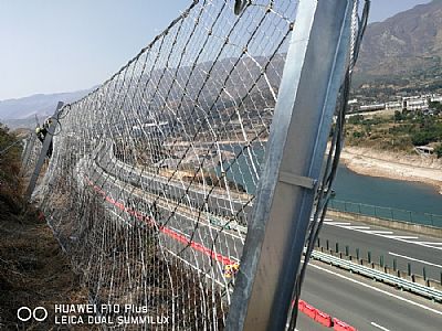 澳门攀大高速被动防护网施工安装