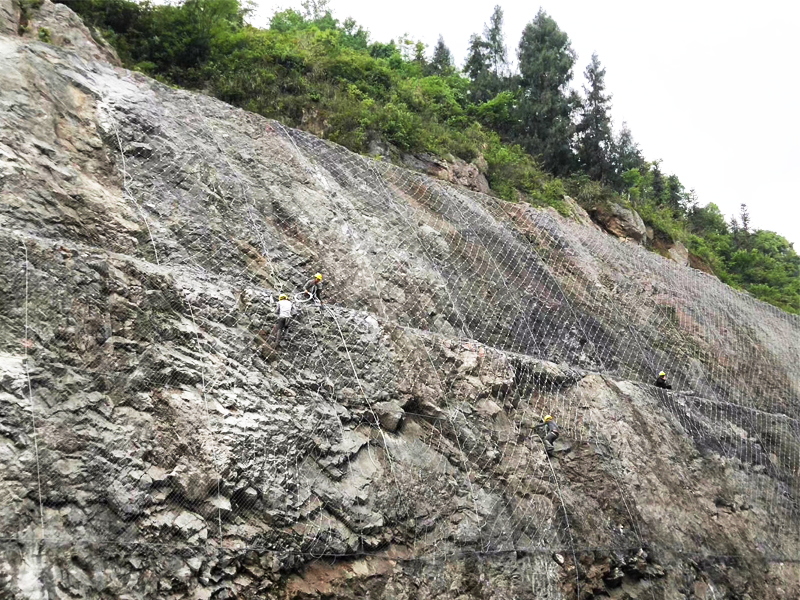 澳门高速公路主动防护网